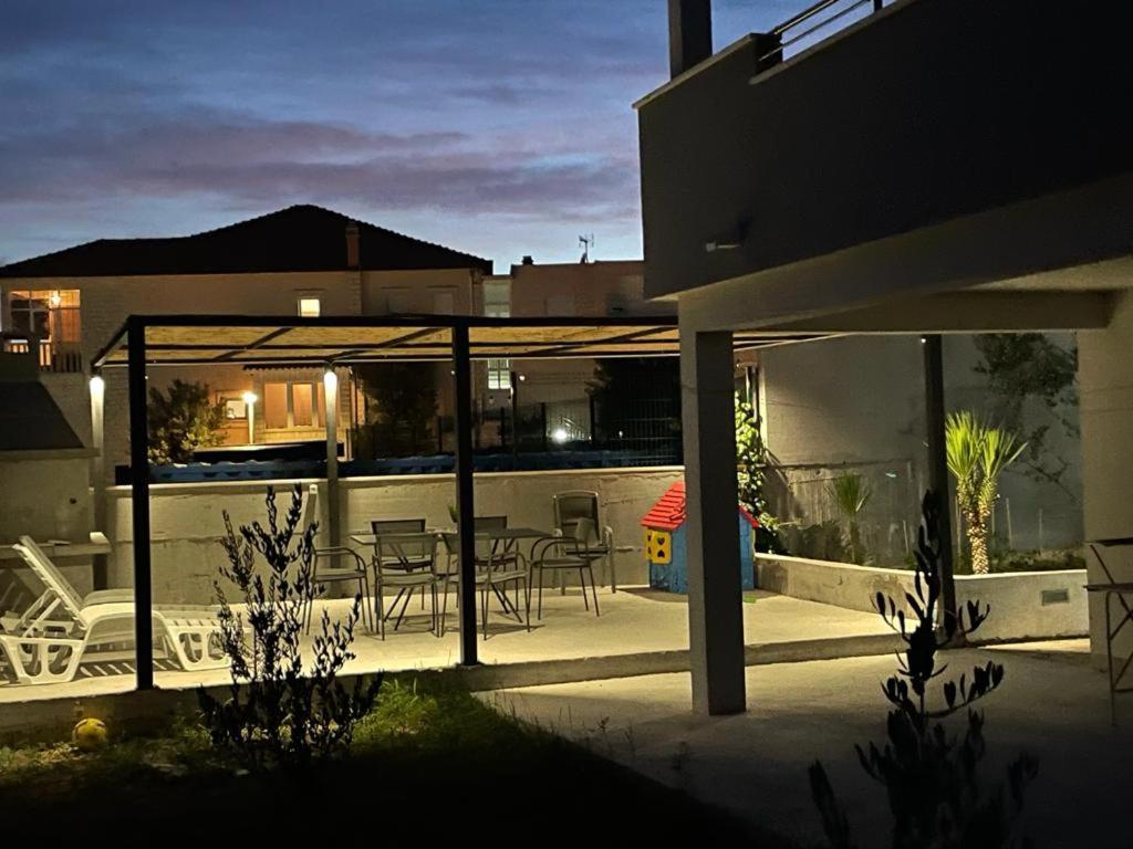 Apartments Zaja Сегет Враница Екстериор снимка