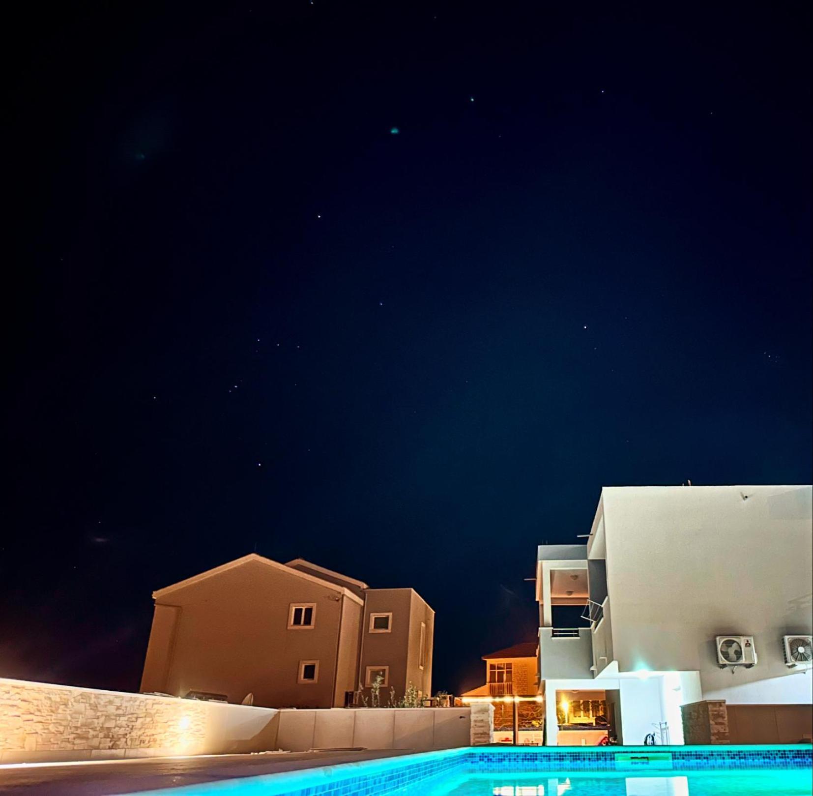Apartments Zaja Сегет Враница Екстериор снимка