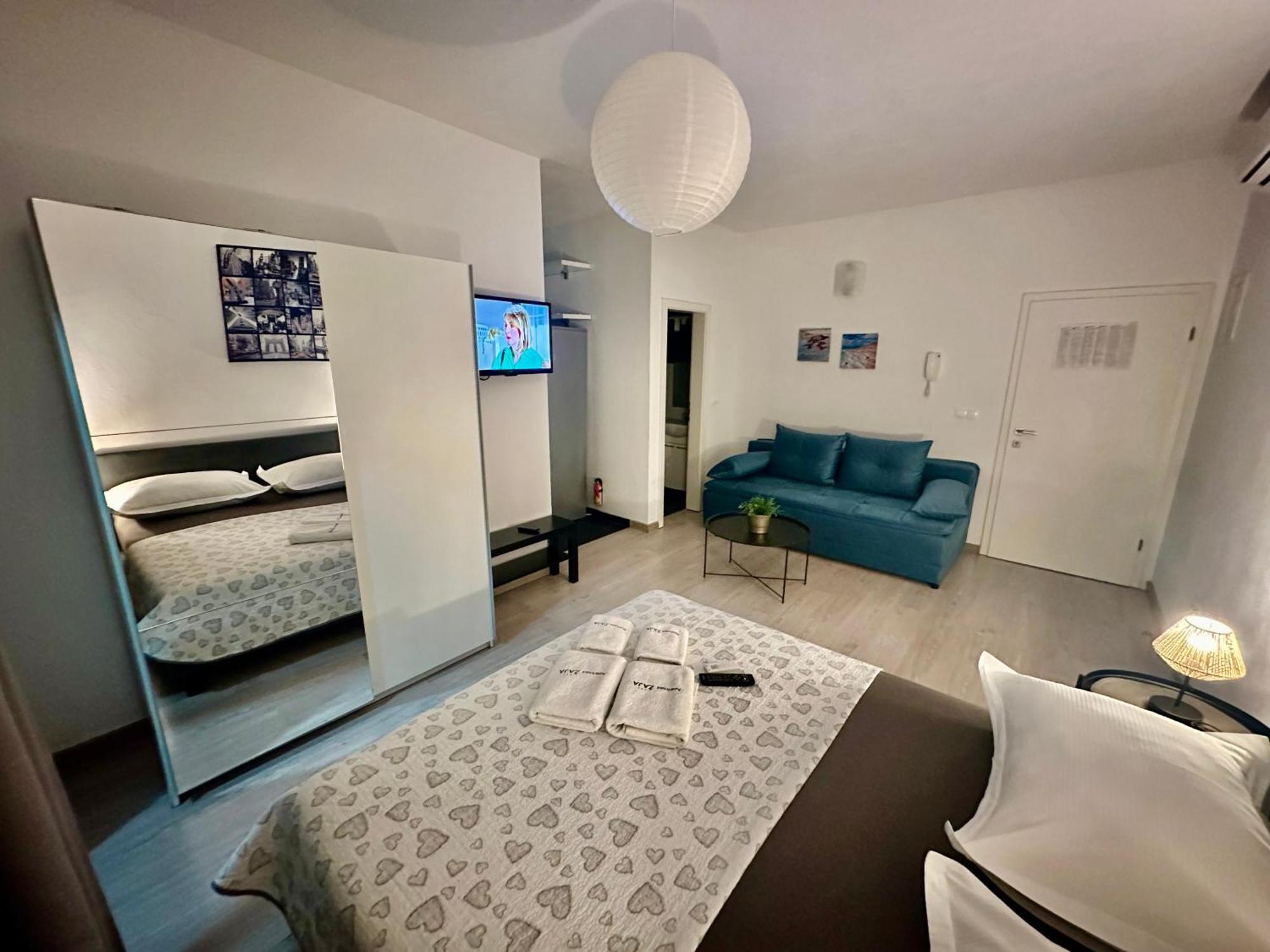 Apartments Zaja Сегет Враница Екстериор снимка