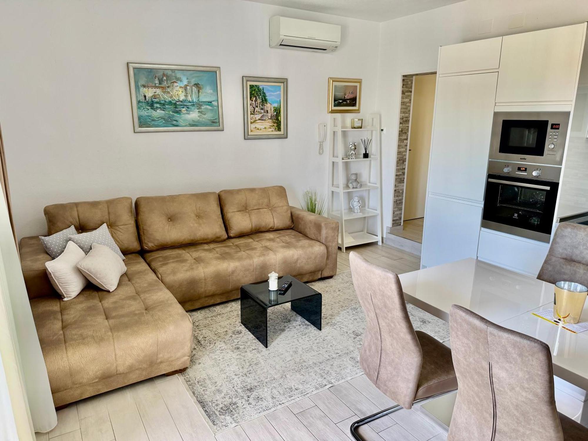 Apartments Zaja Сегет Враница Екстериор снимка
