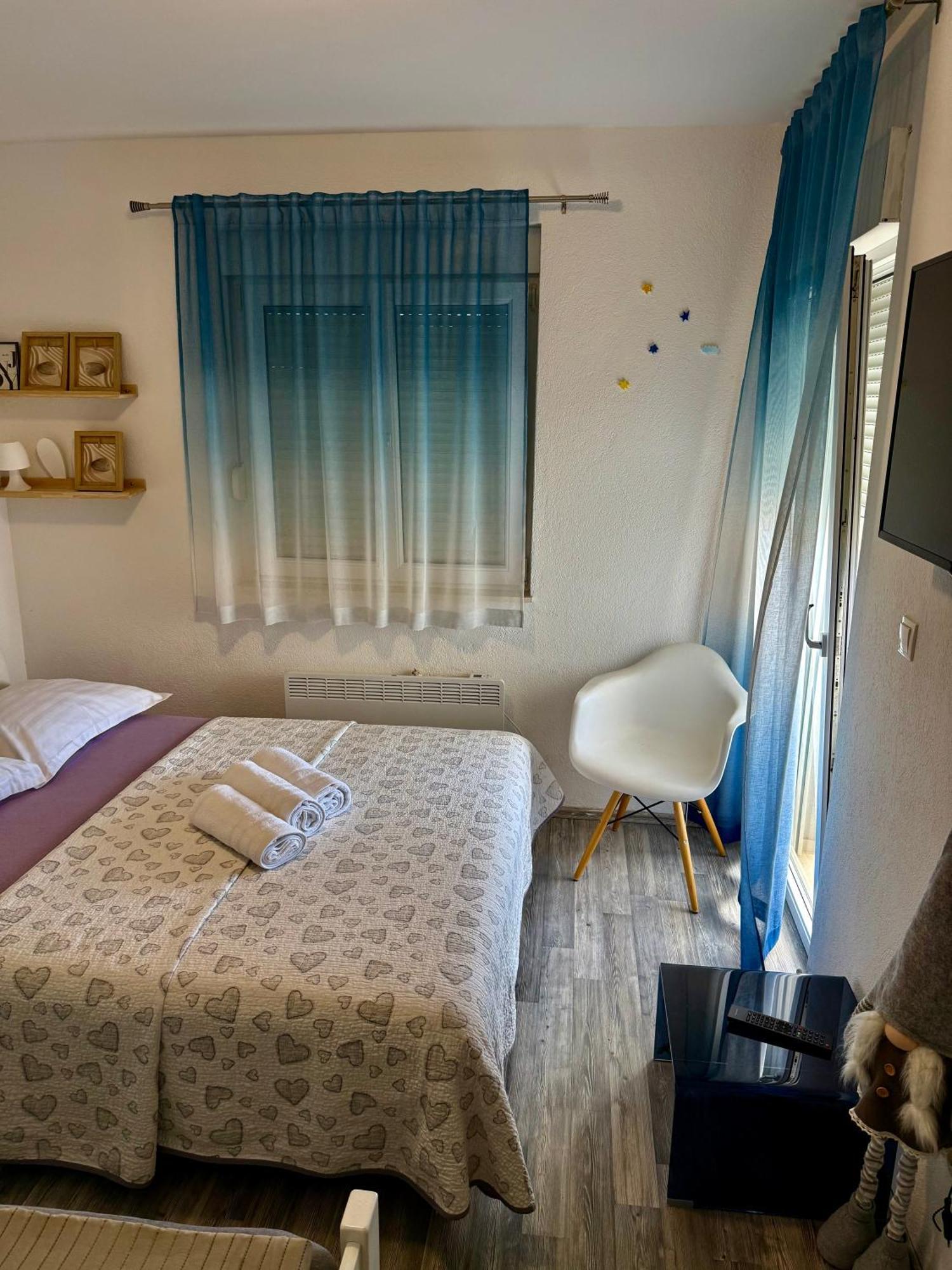 Apartments Zaja Сегет Враница Екстериор снимка