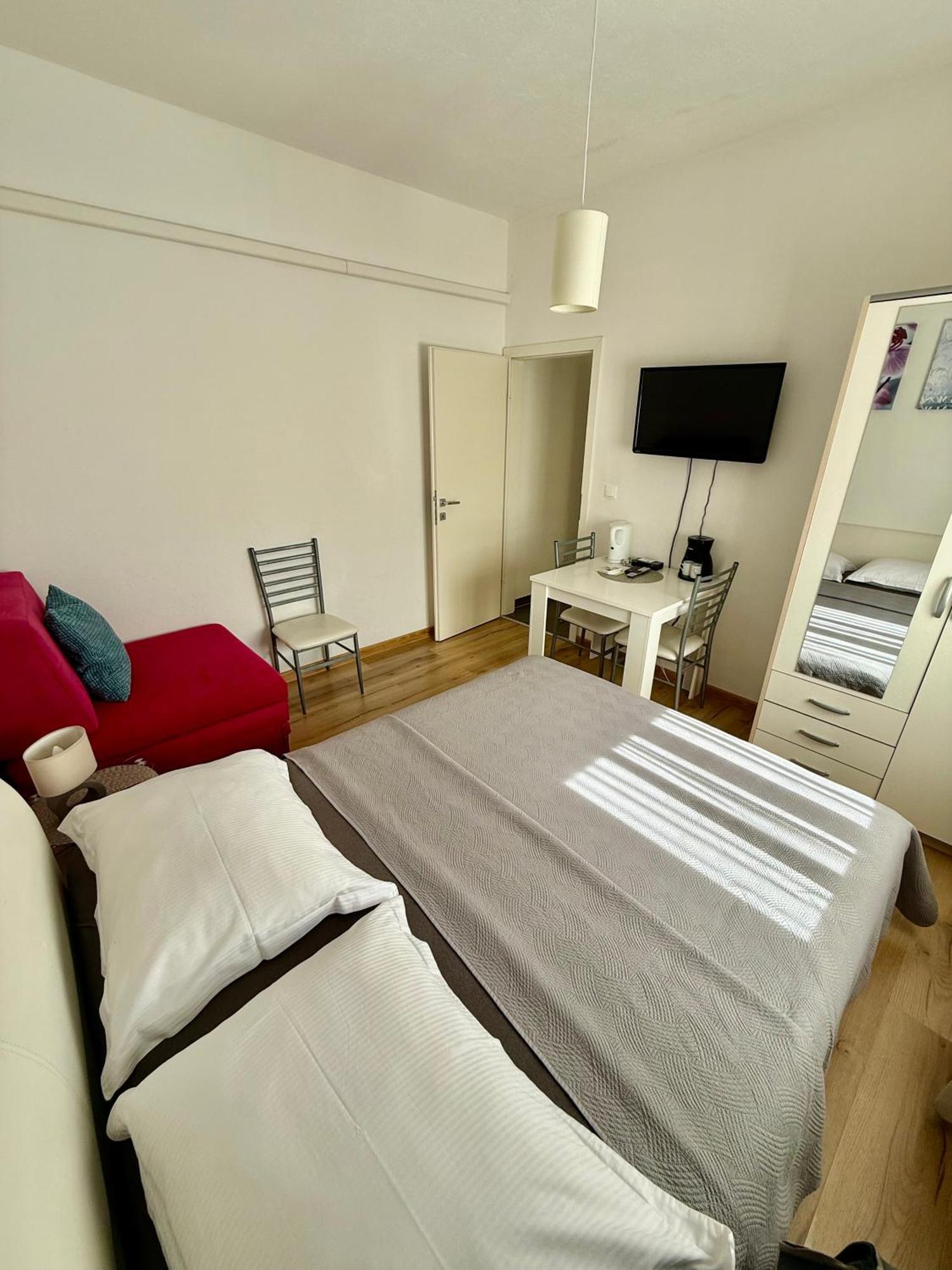 Apartments Zaja Сегет Враница Екстериор снимка