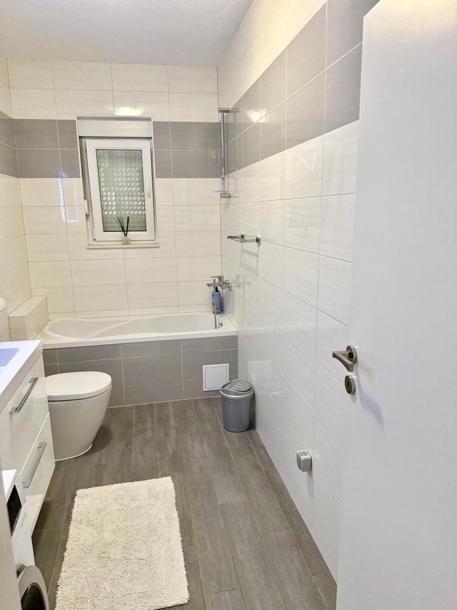 Apartments Zaja Сегет Враница Екстериор снимка